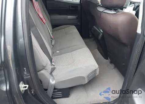 2010 Toyota Tundra Grade 4.6L V8 z USA, uszkodzony, nr VIN 5TFUM5F13AX004345